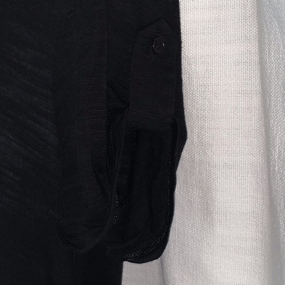 EUC- BCBGMAXAZRIA Button Sleeve Hi/Lo Tee!! - Picture 3 of 5